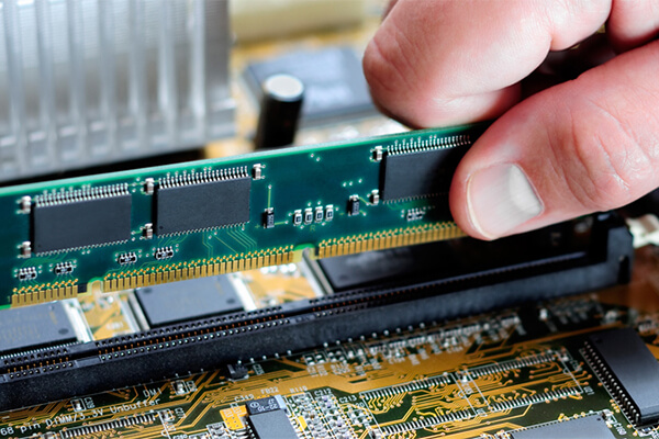 RAM là một linh kiện quan trọng ảnh hưởng đến hoạt động của máy tính